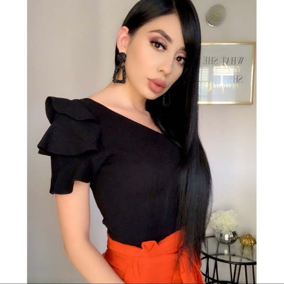 Meet your Posher, Adri - Picture 1 of 1